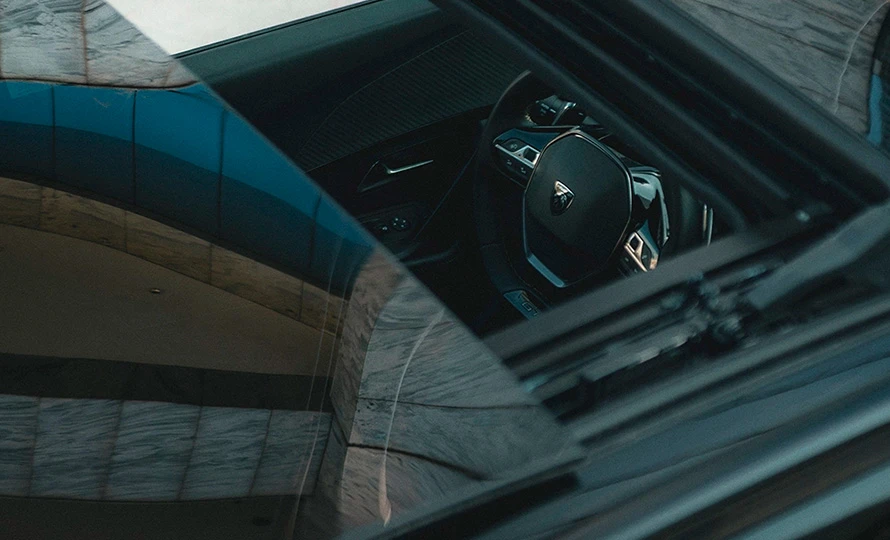 peugeot-2008-conteudo-destaques (9)